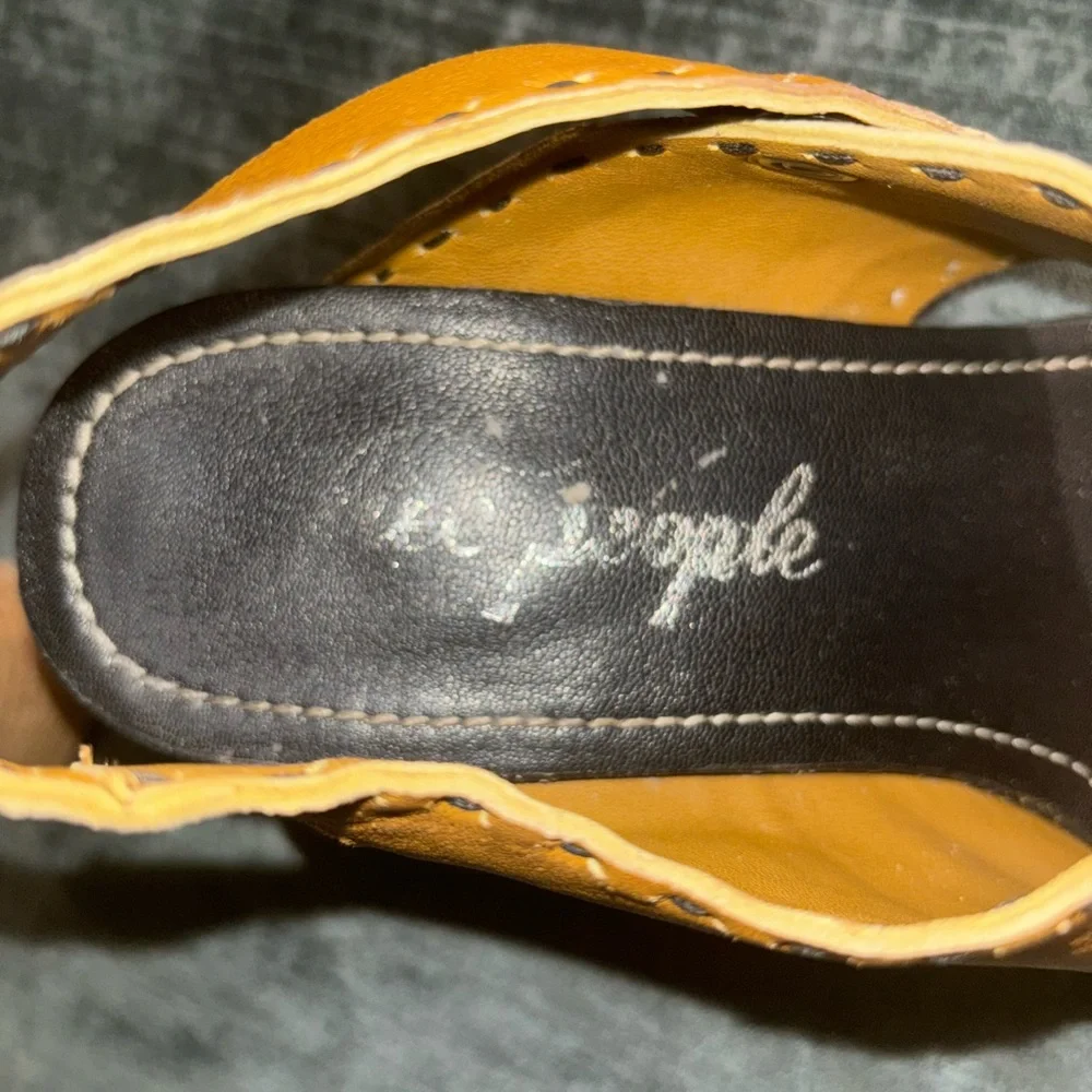 Unique Free People Tan Heels - Picture 3 of 5